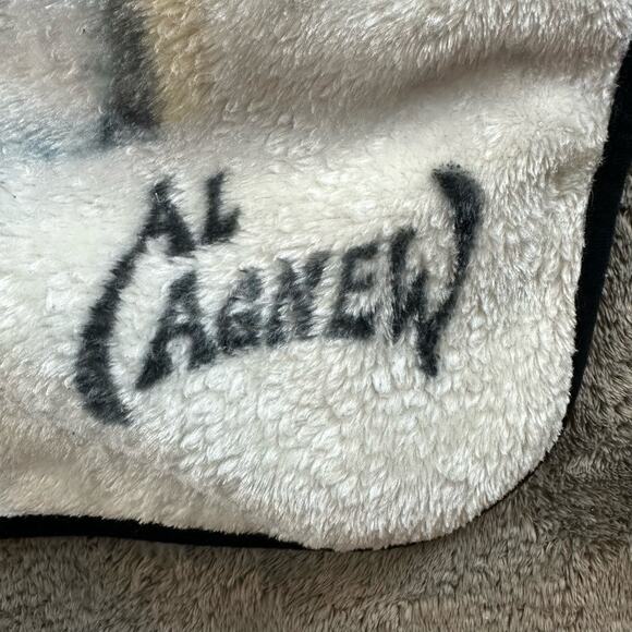 Al Agnew Second Glance Fleece Wolf Wolves Trees Snow Winter  Plush Throw Blanket - Picture 3 of 8